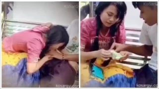 ပန်းခြံမှာ ပြီးအောင်မှုတ်ပေးတဲ့စော် – Girl Blowjob Cumshot Outside In The Park