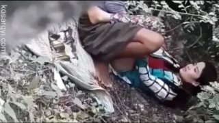 မြန်မာချောင်းရိုက် (၁၂) – Couple Having Sex In The Forest