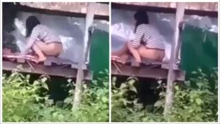 မိုးမမြင်လေမမြင်ဖြစ်နေကြတာ – Myanmar Teen Couple Outdoor Riding Sex