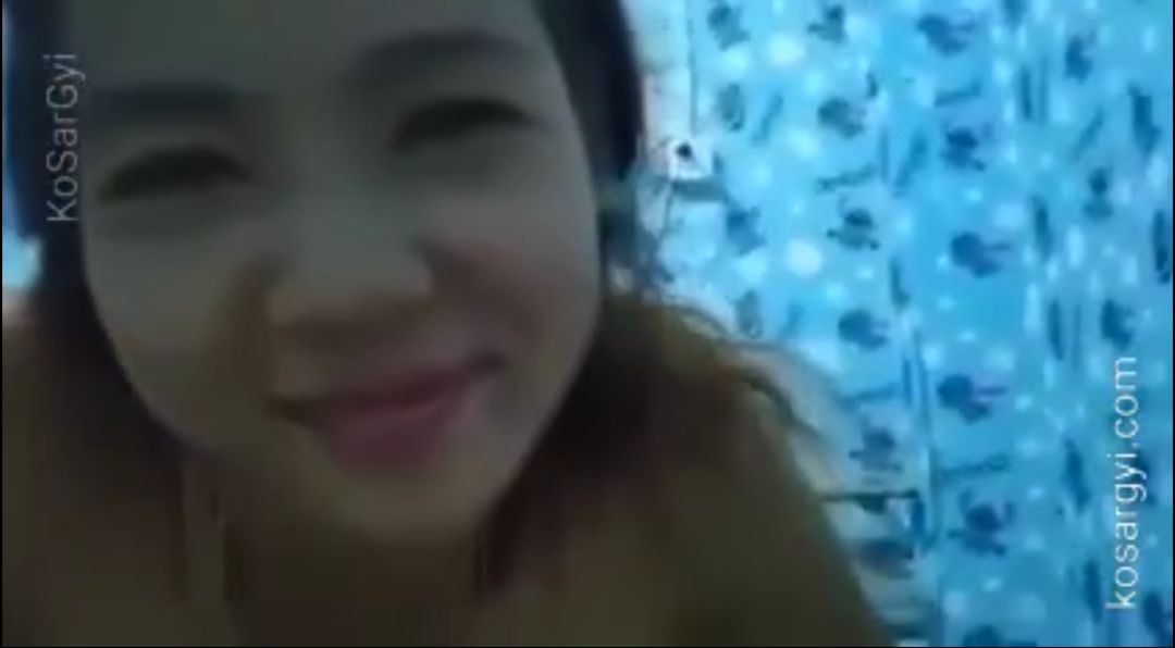 ကိုကြီးရဲ့ ညီမလေး – Ko Gyi’s Sister Gives Blowjob And Homemade Sex